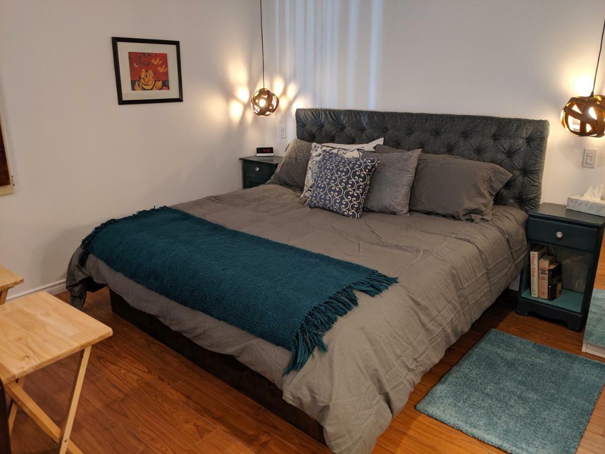 Oceanspray Hideaway Apartment North Saanich Екстериор снимка