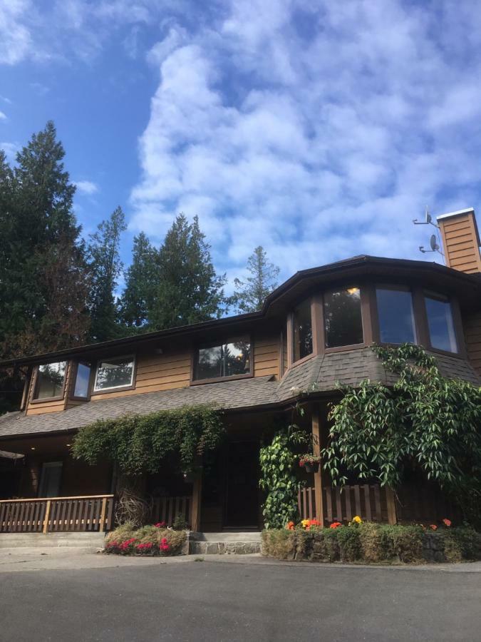 Oceanspray Hideaway Apartment North Saanich Екстериор снимка