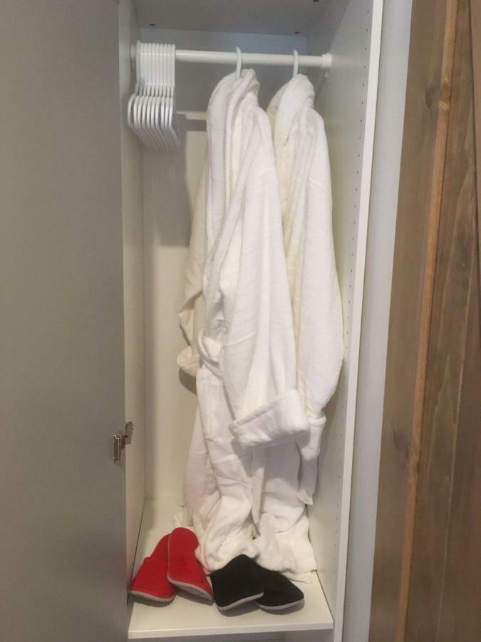 Oceanspray Hideaway Apartment North Saanich Екстериор снимка